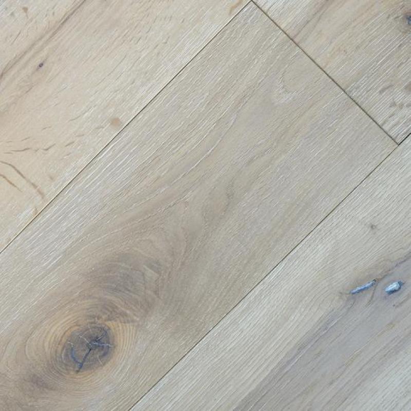 Oak flooring, DE grade