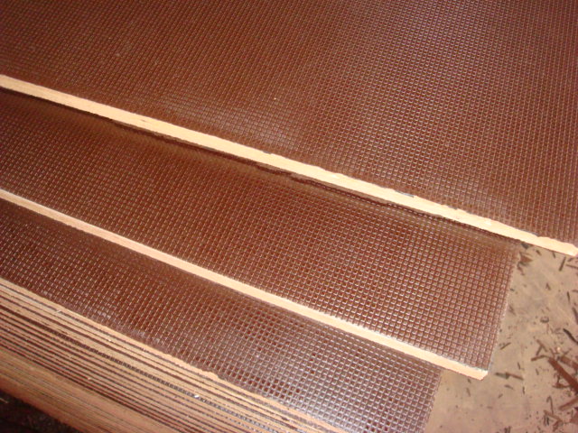 Wire meshed plywood